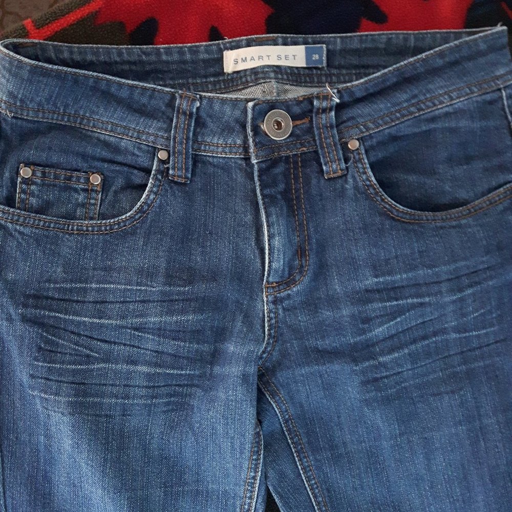 🌸 3 for $20 🌸 Medium Wash Bootcut Jeans - Picture 6 of 7